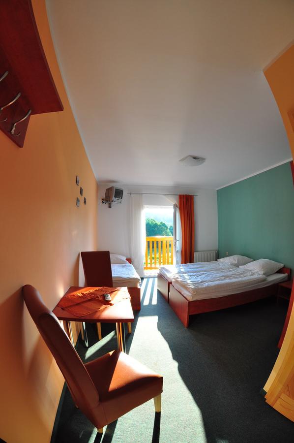 Hôtel Gorski Poranek à Stronie Śląskie Extérieur photo